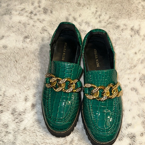 Women’s size 7.5 loafers - Picture 1 of 4